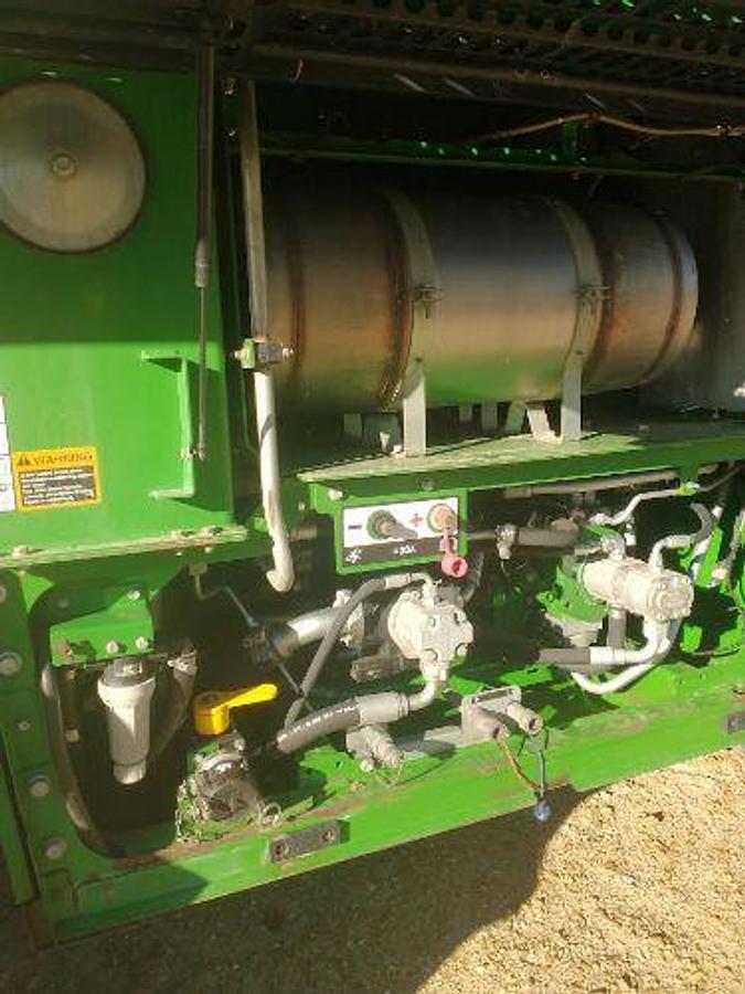 Used 2017 JOHN DEERE CP690 Cotton Picker