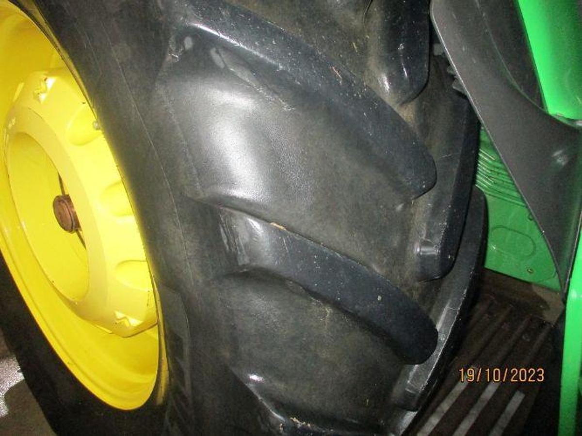 Used 2013 JOHN DEERE 6150R