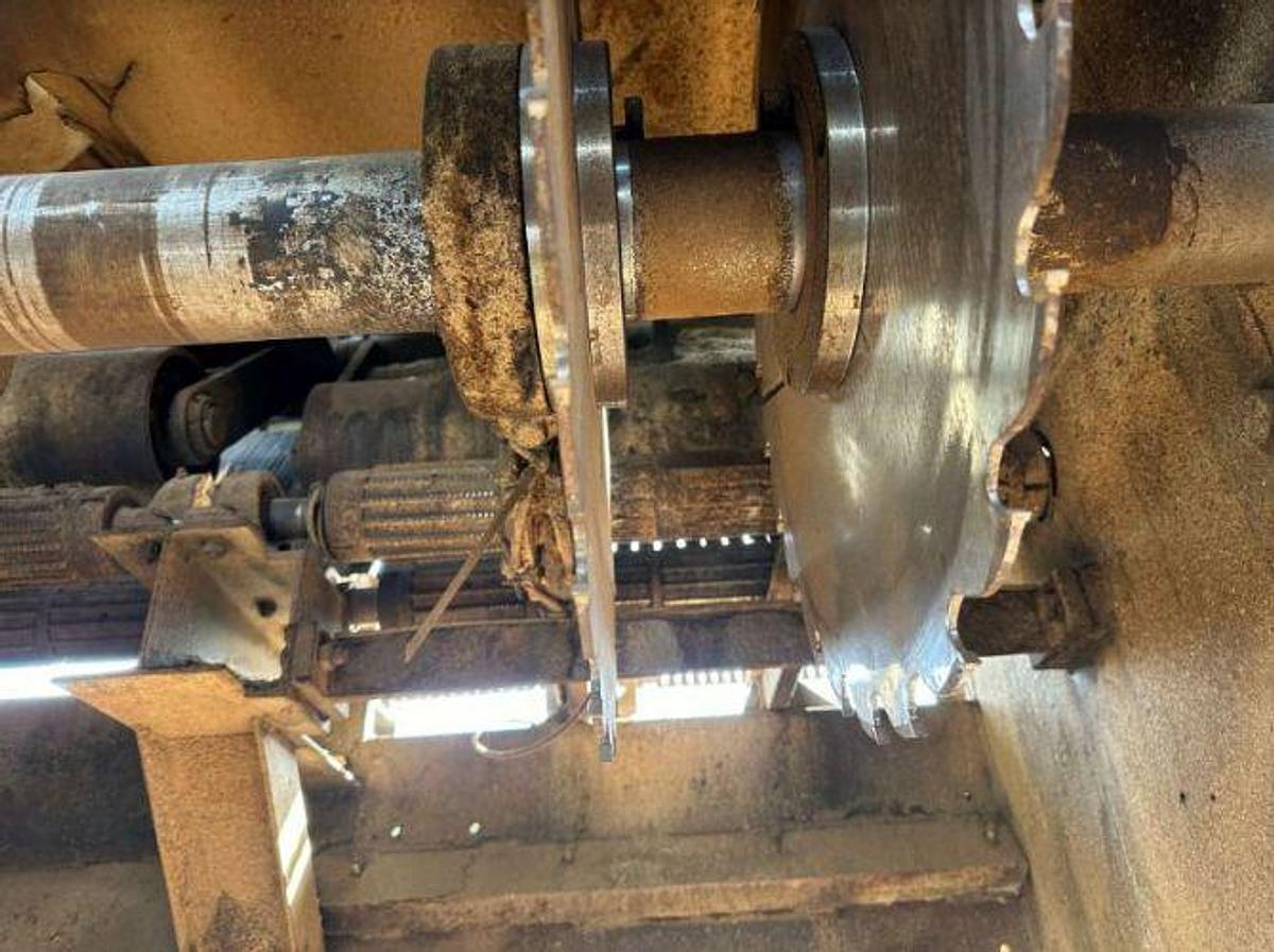 Used 8in Edger 200 hp