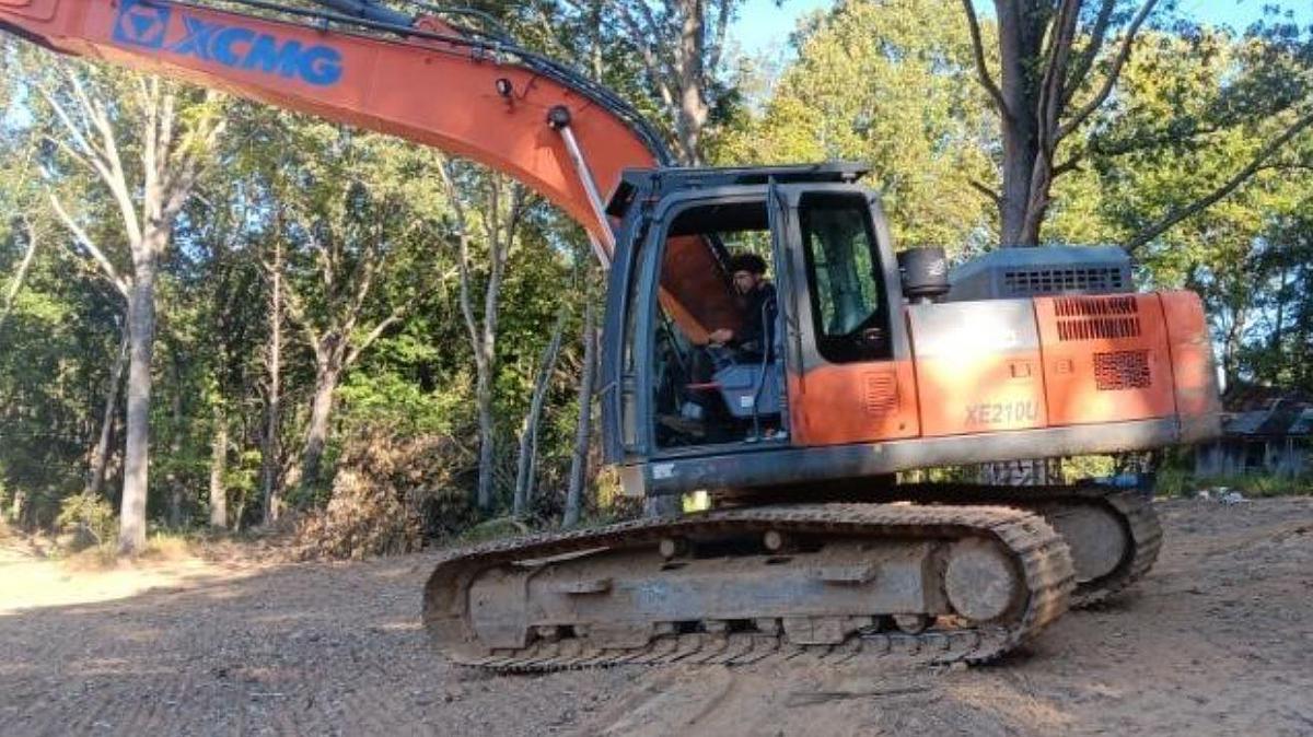 Used 2019 XCMG XE210U