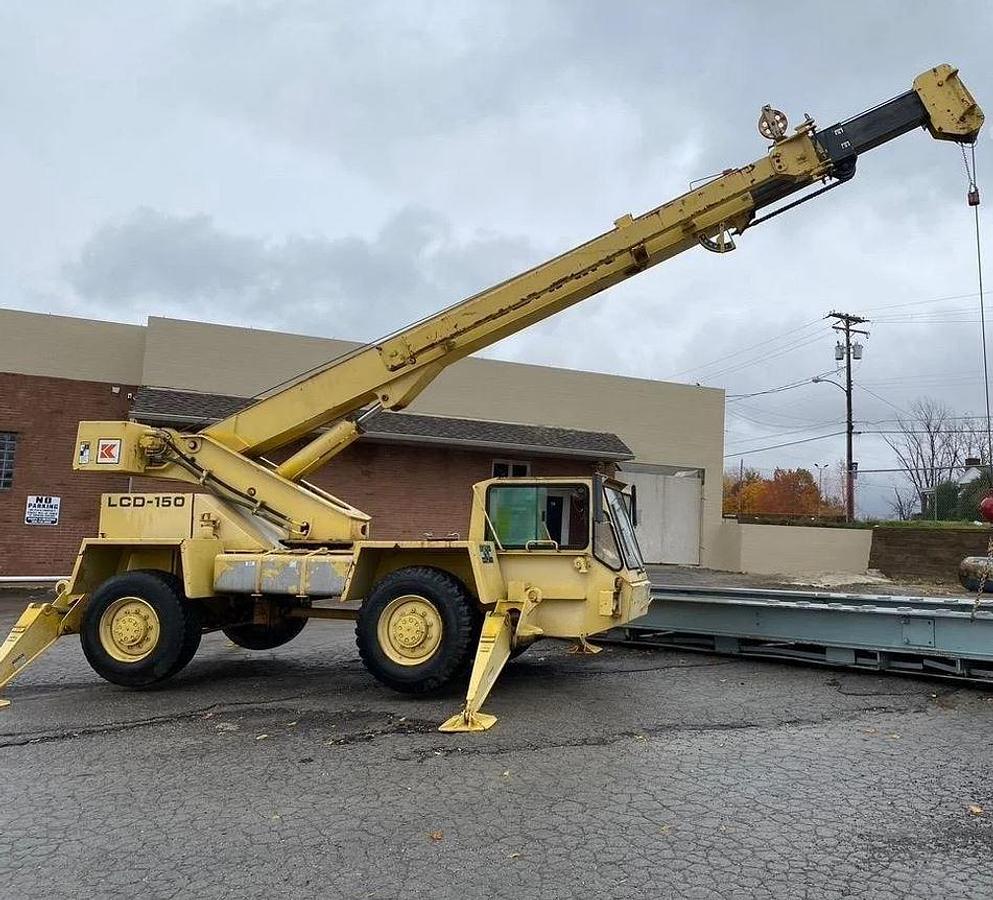 Used 1989 LORAIN LCD150 Rough Terrain Crane