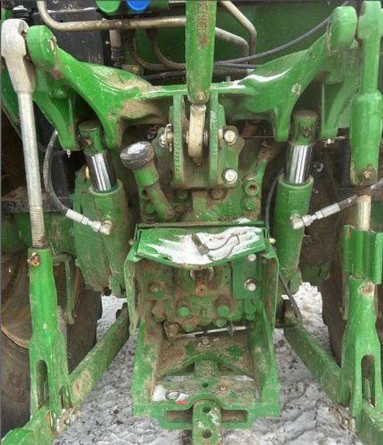 Used 2012 JOHN DEERE 5085m