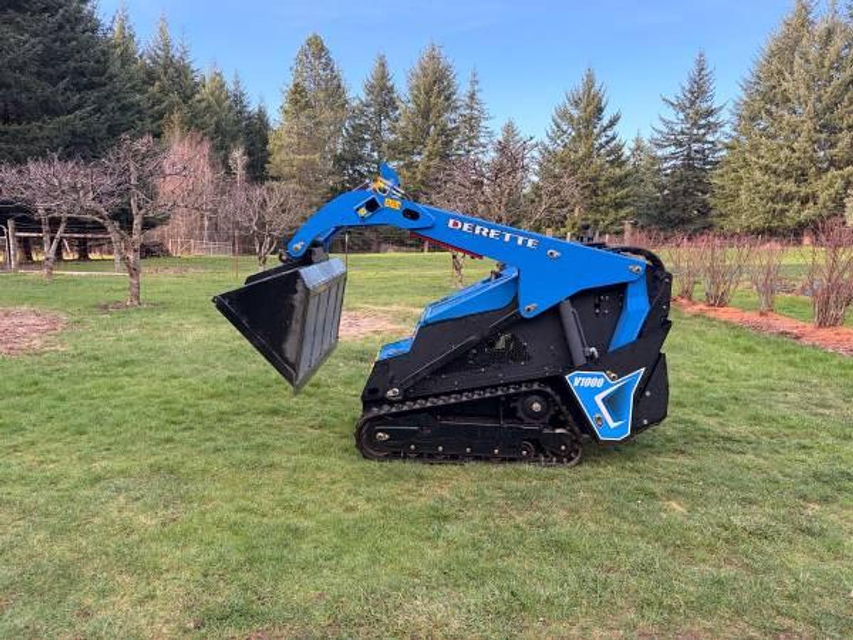 Used 2025 Derette V1000 Mini Skid