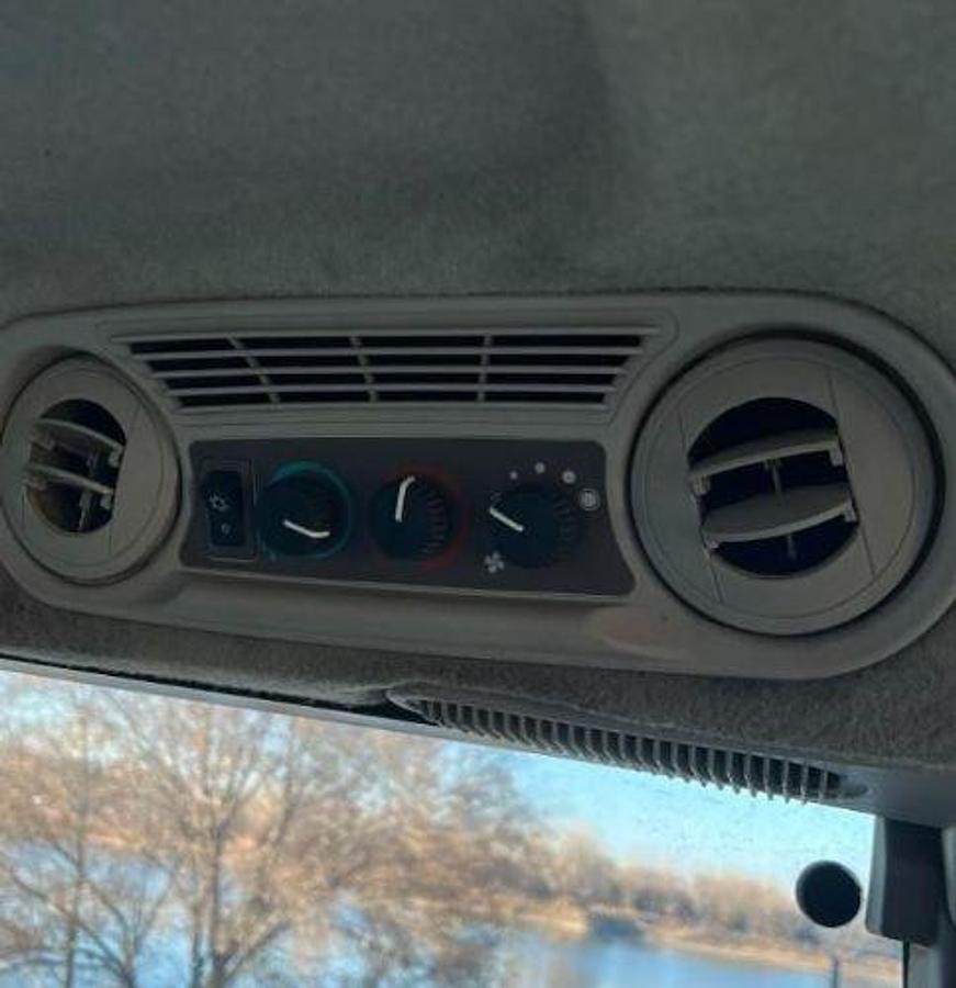 Used 2014 JOHN DEERE 5075E