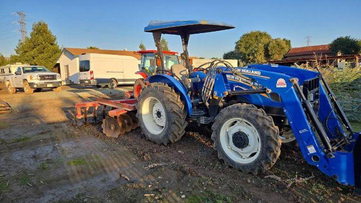 Used 2018 NEW HOLLAND Workmaster 70