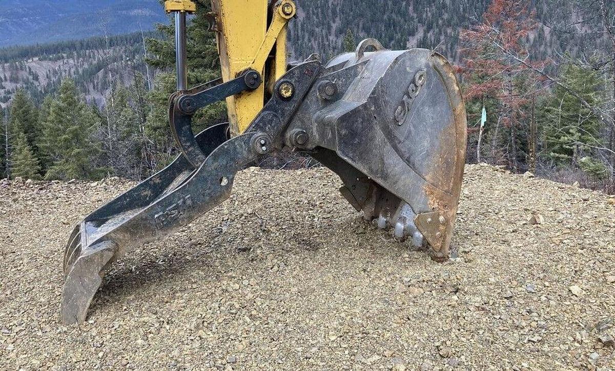 Used 2017 Komatsu PC240 LC-11 Crawler Excavator