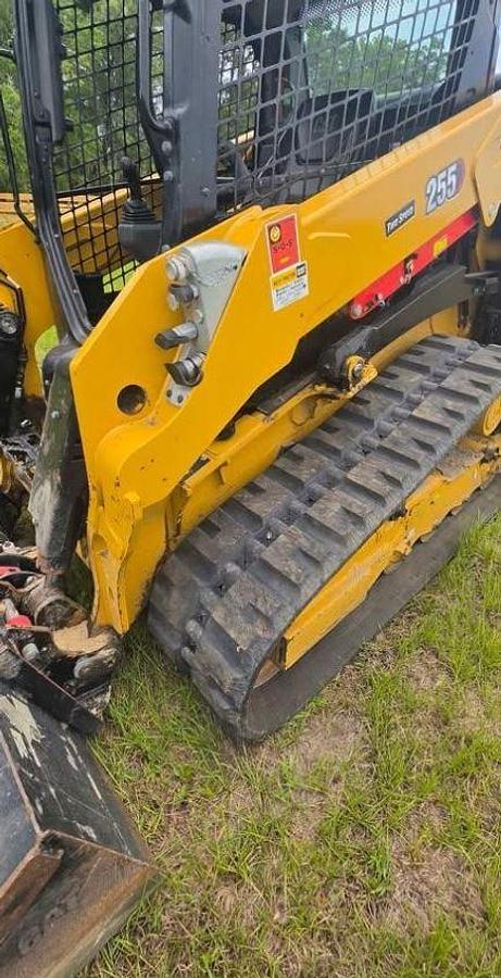 Used 2025 Caterpillar 255 Skid Steer