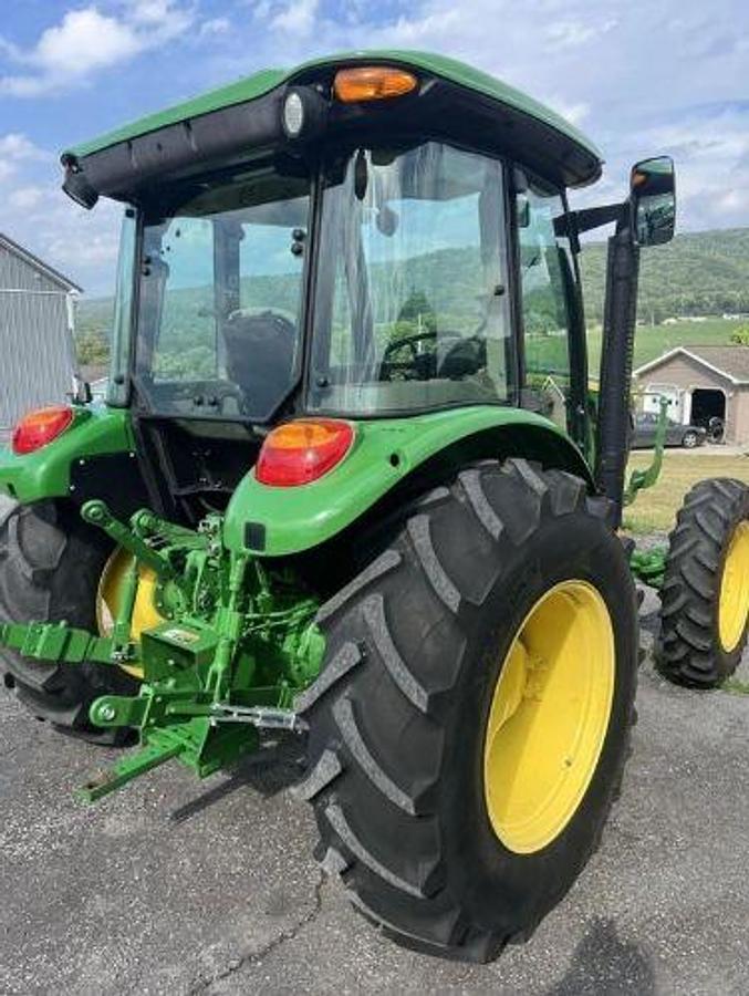 Used 2018 JOHN DEERE 5075E