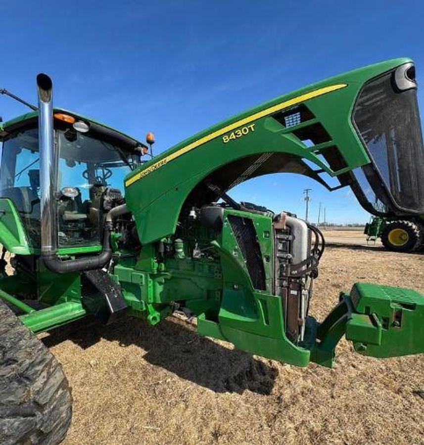 Used 2009 JOHN DEERE 8430T