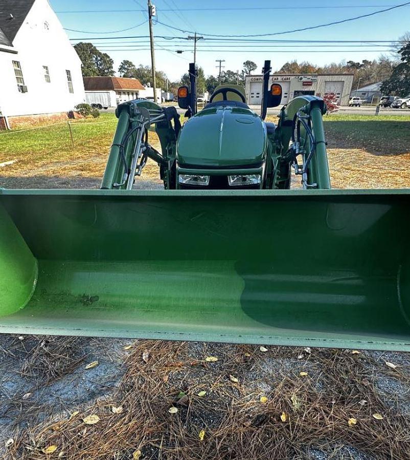 Used 2019 John Deere 3033r Tractor