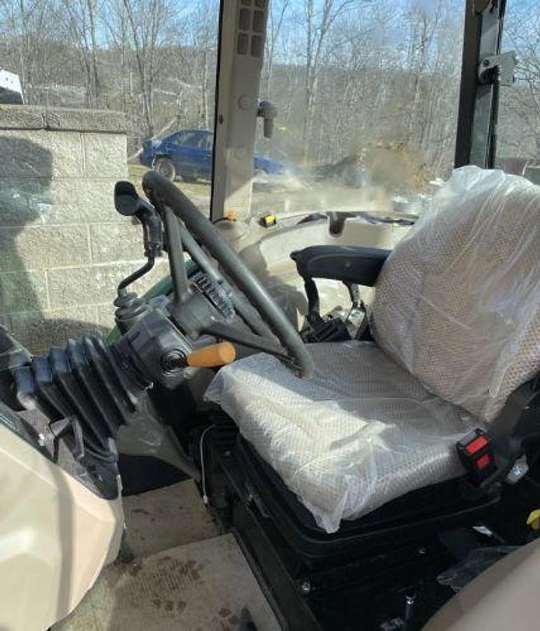 Used 2022 John Deere 5075E