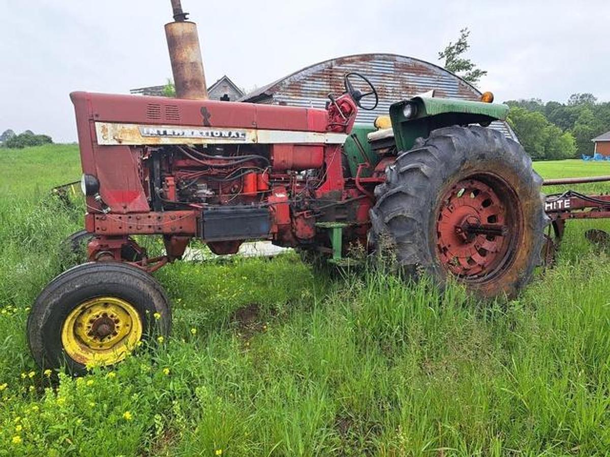 Used 1971 International 826