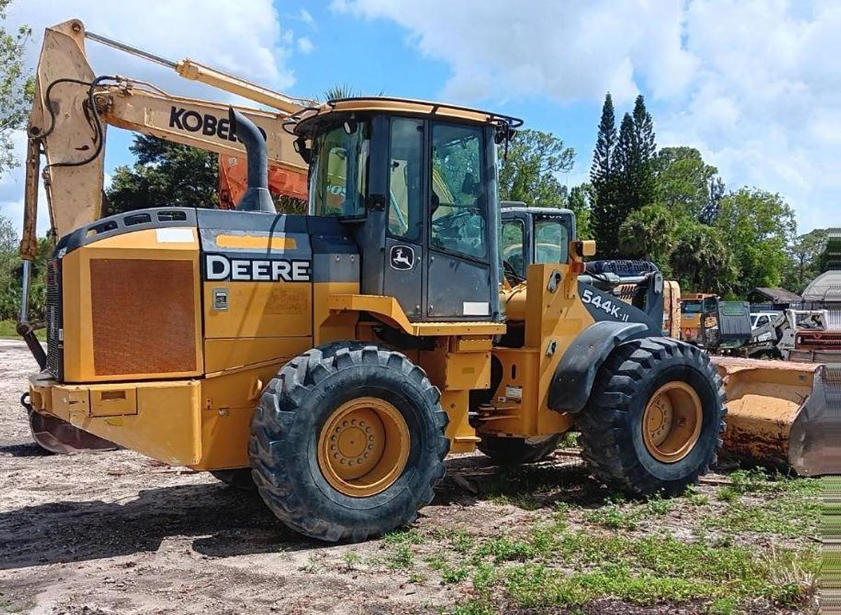 Used 2018 John Deere 544KII