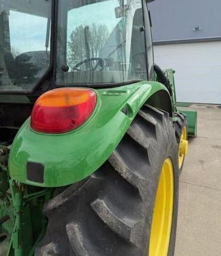 Used 2014 JOHN DEERE 5075E
