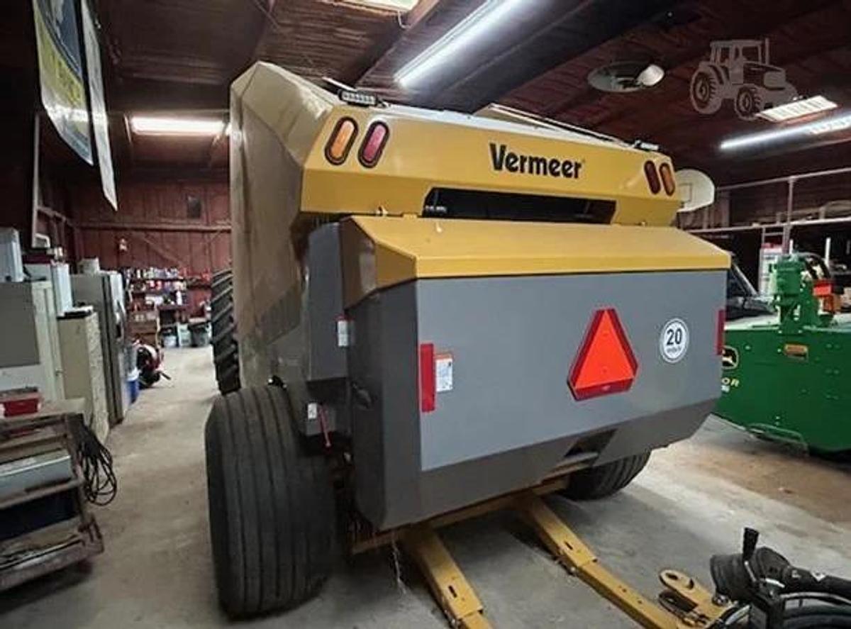 Used 2020 Vermeer 604r Premium Baler