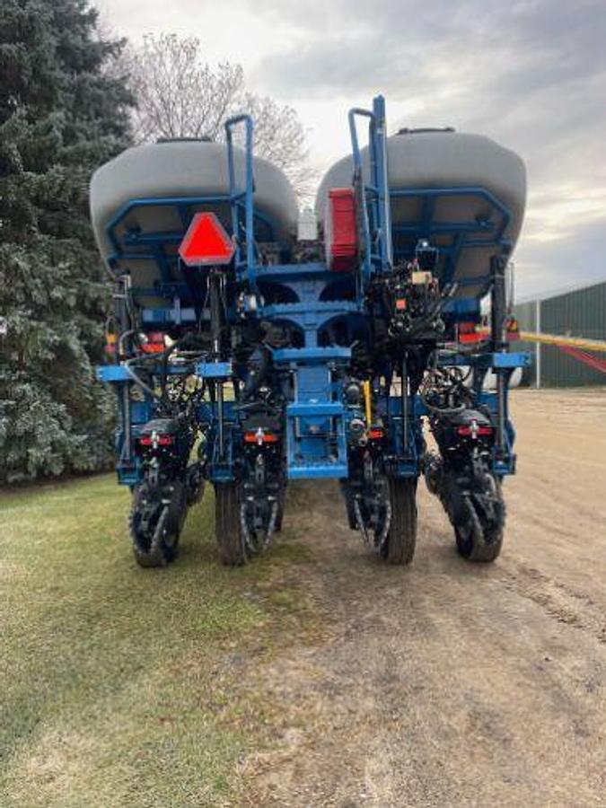 Used 2022 Kinzie 4905