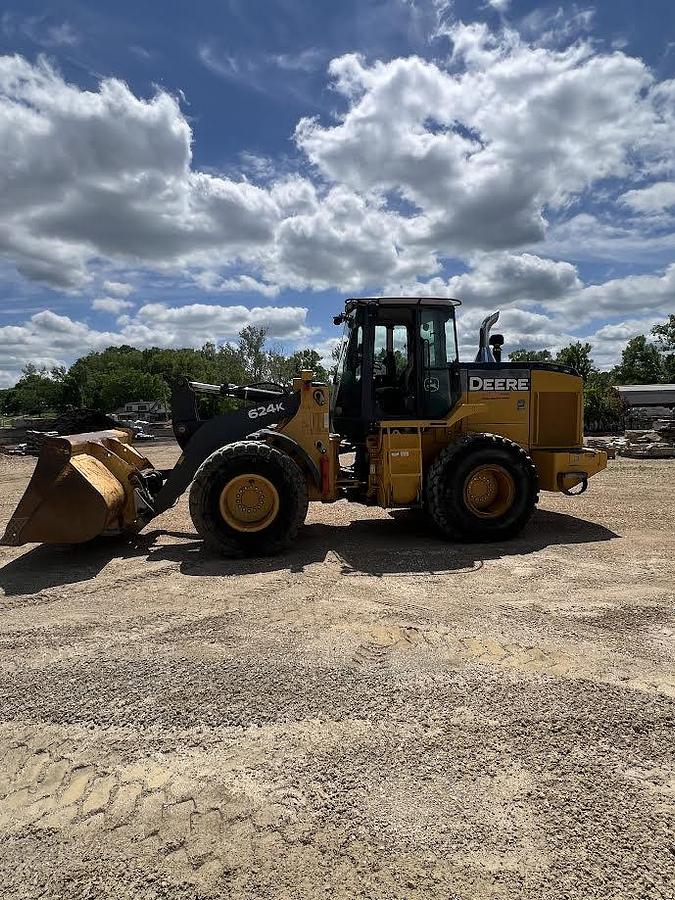 Used 2014 Deere 624K