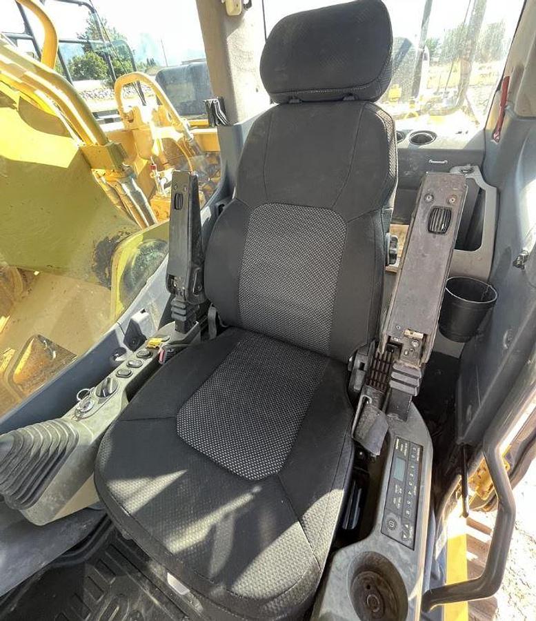 Used 2014 KOMATSU PC360LC-10