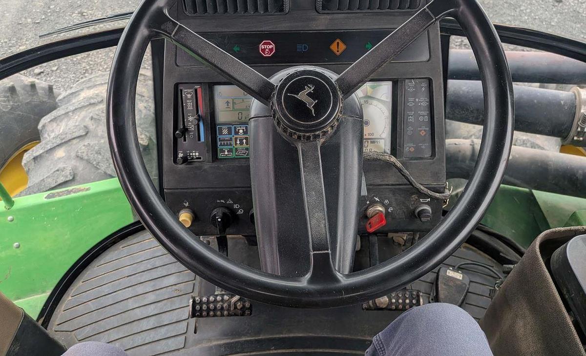 Used 1995 John DEERE 8770