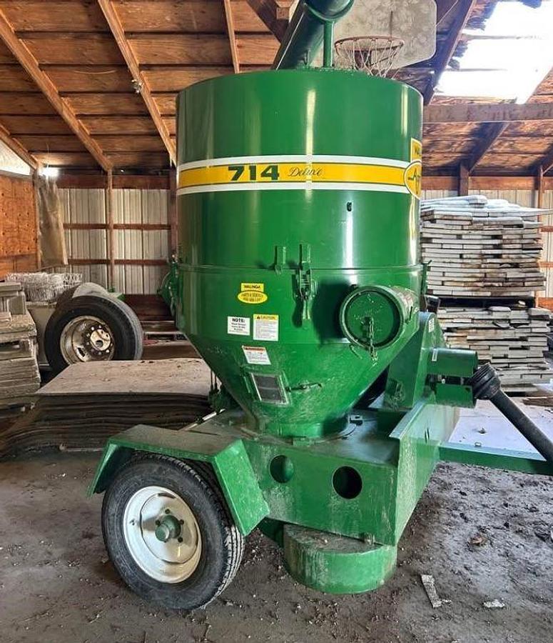 Used WALINGA AGRI-VAC 714DLX