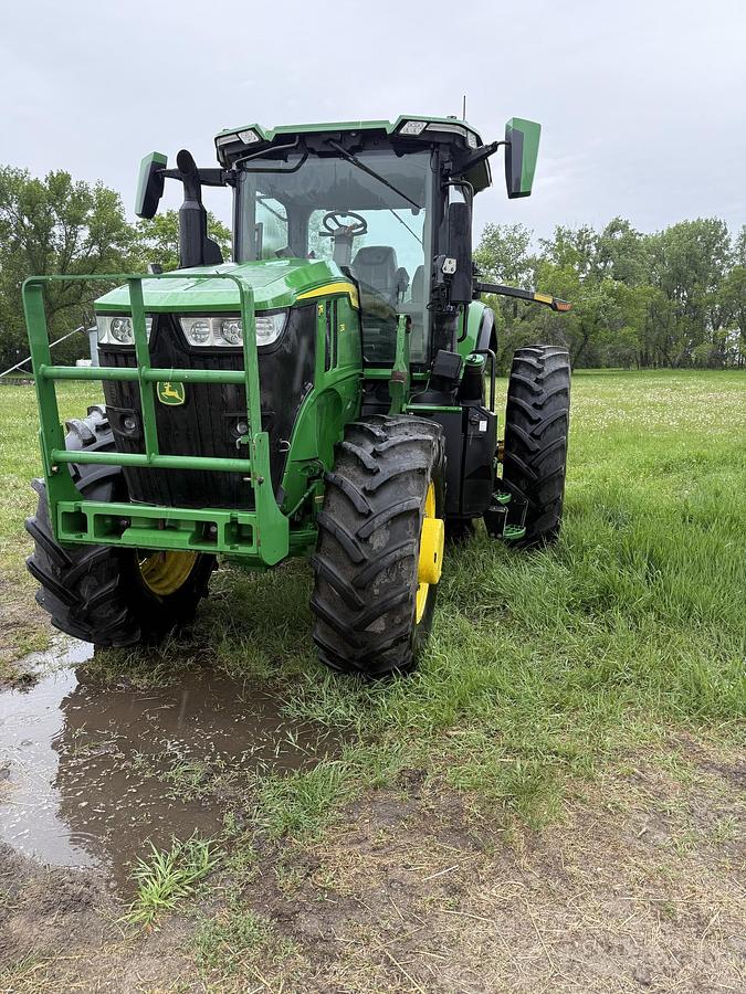 Used 2022 John Deere 7R 230 with 700R Loader