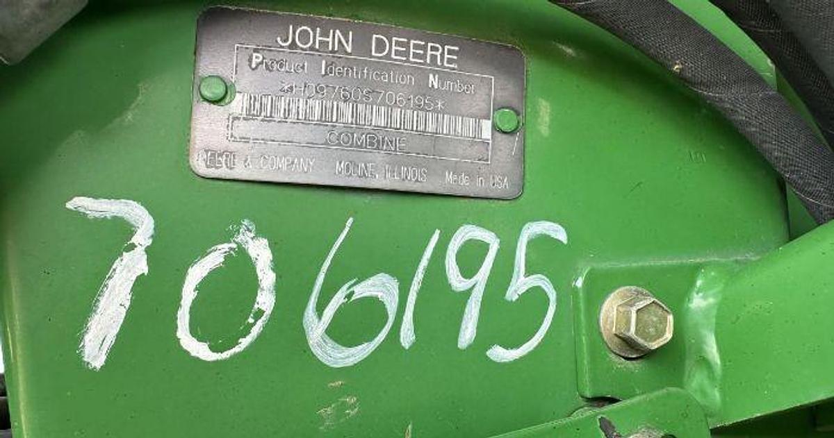Used 2007 JOHN DEERE 9760 STS