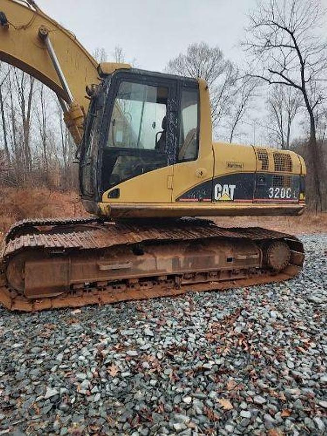 Used 2005 Caterpillar 320CL