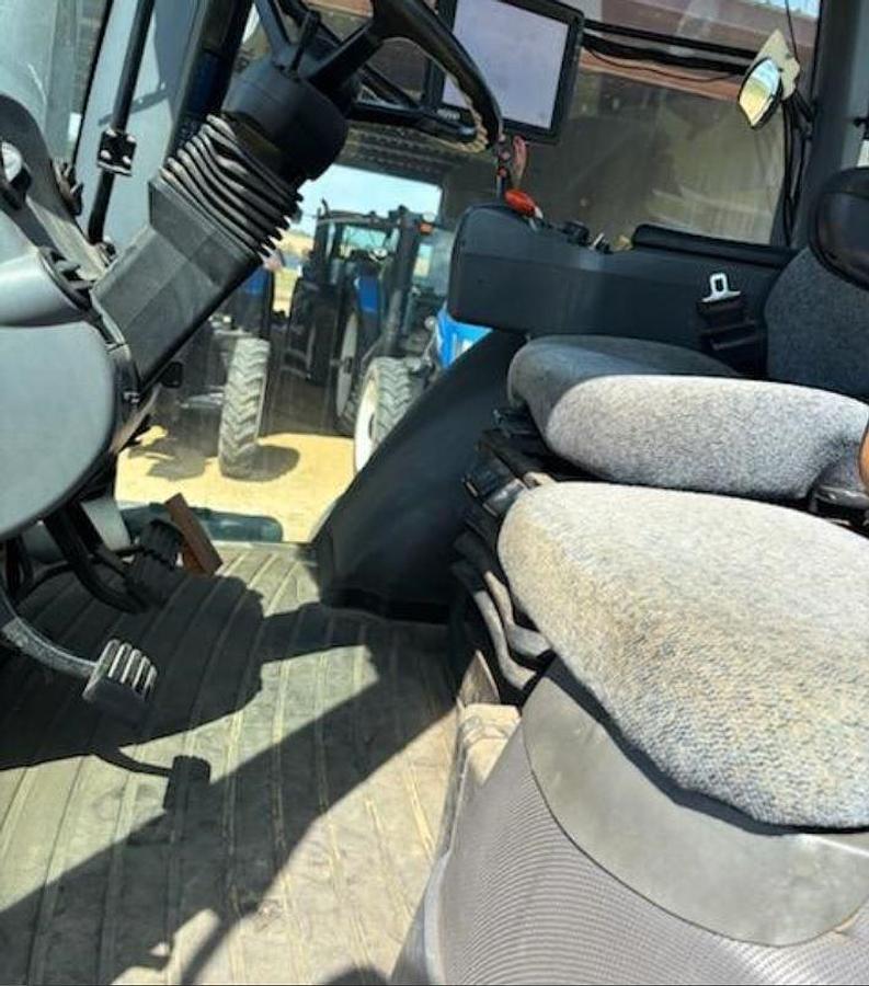 Used 2007 NEW HOLLAND  TG245