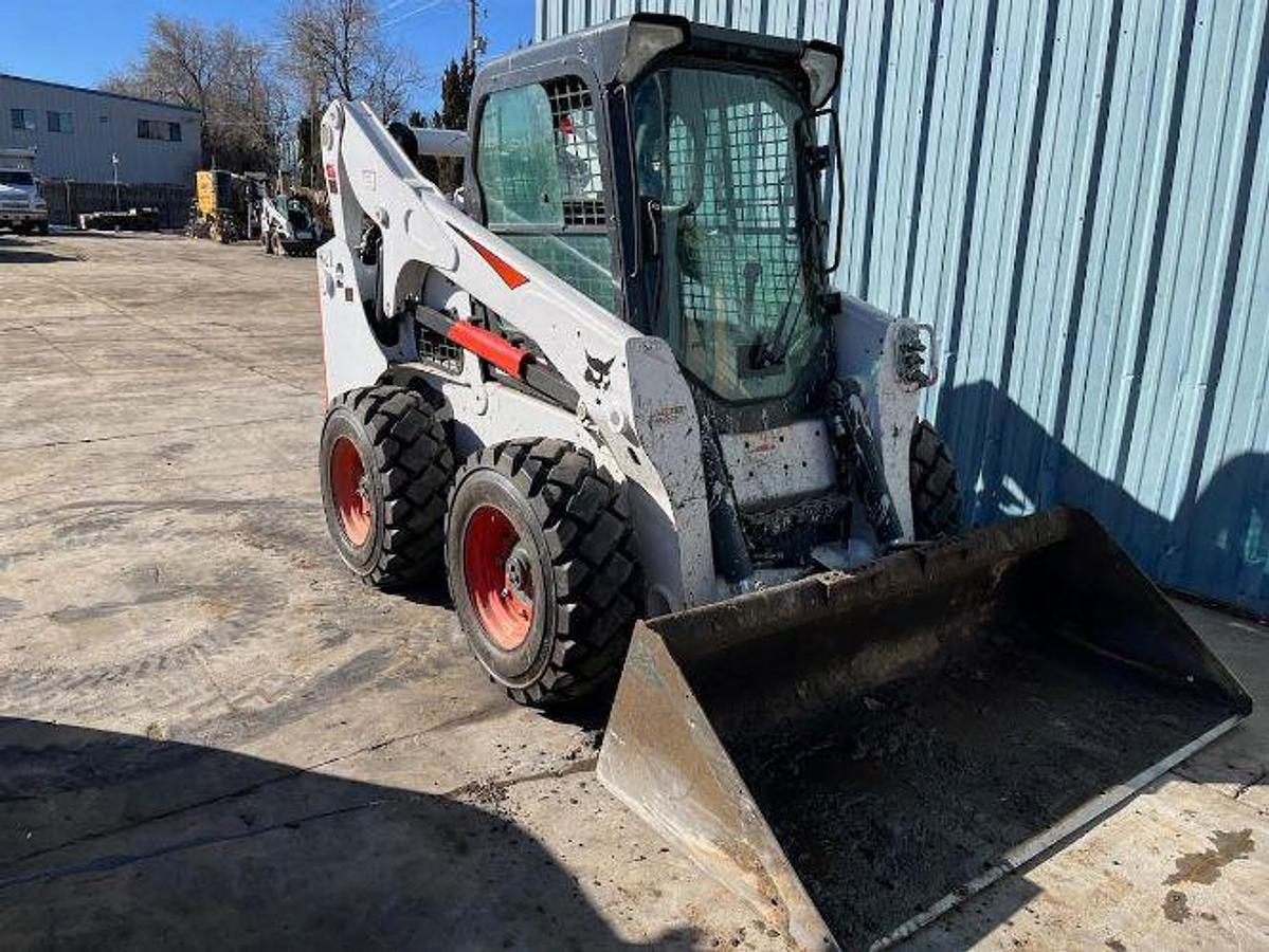 Used 2019 BOBCAT S740