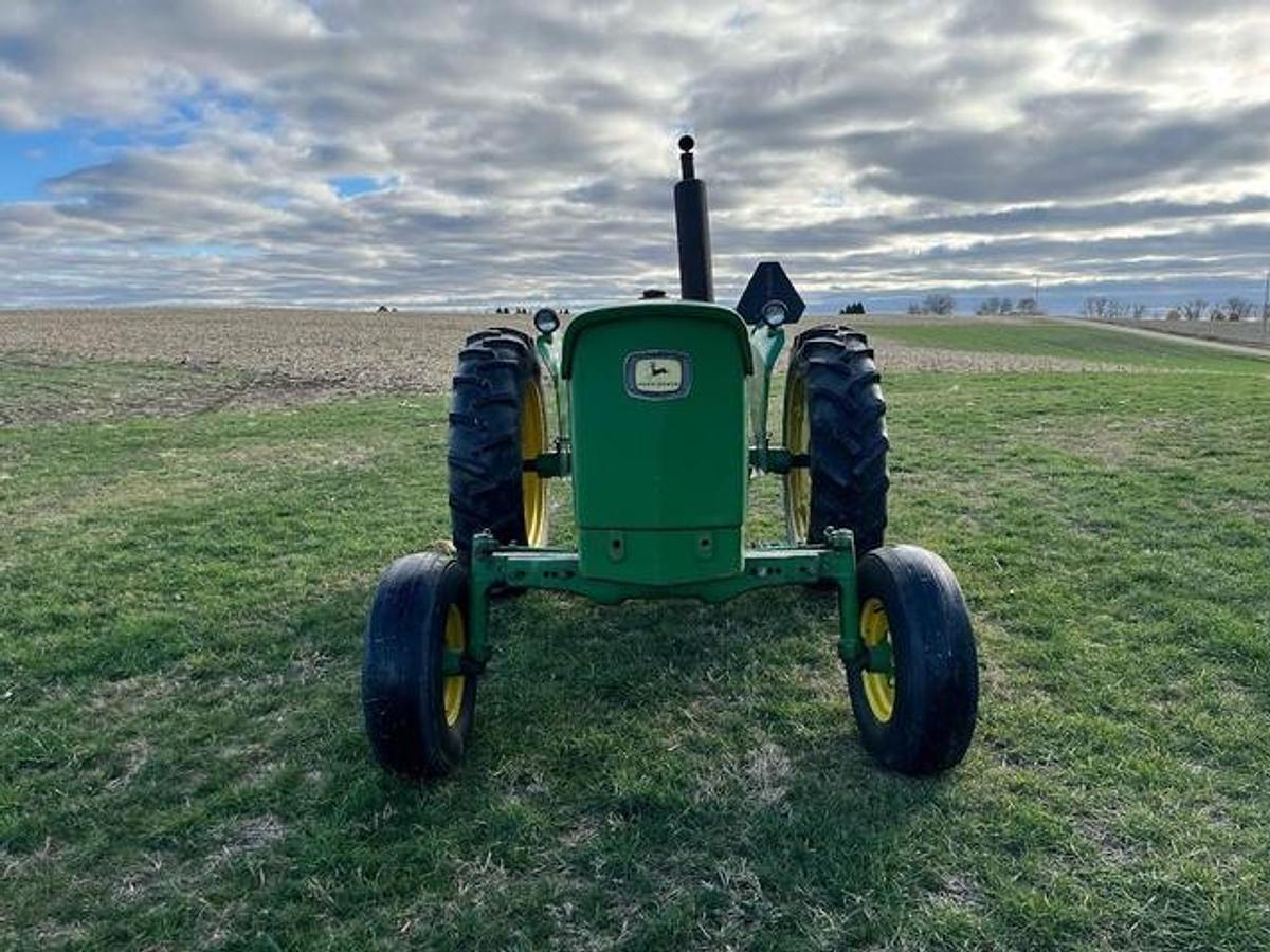 Used 1966 John Deere 2020