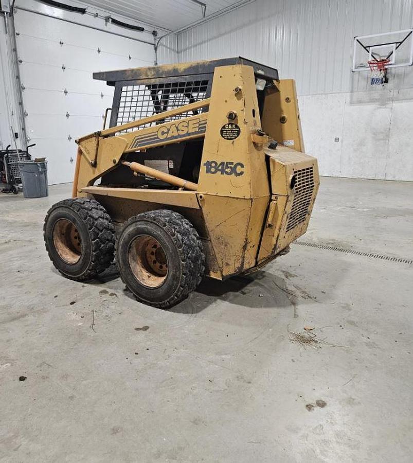 Used 2000 CASE 1845C