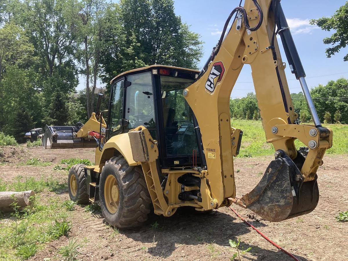 Used 2023 Caterpillar 420 XE Backhoe Loader