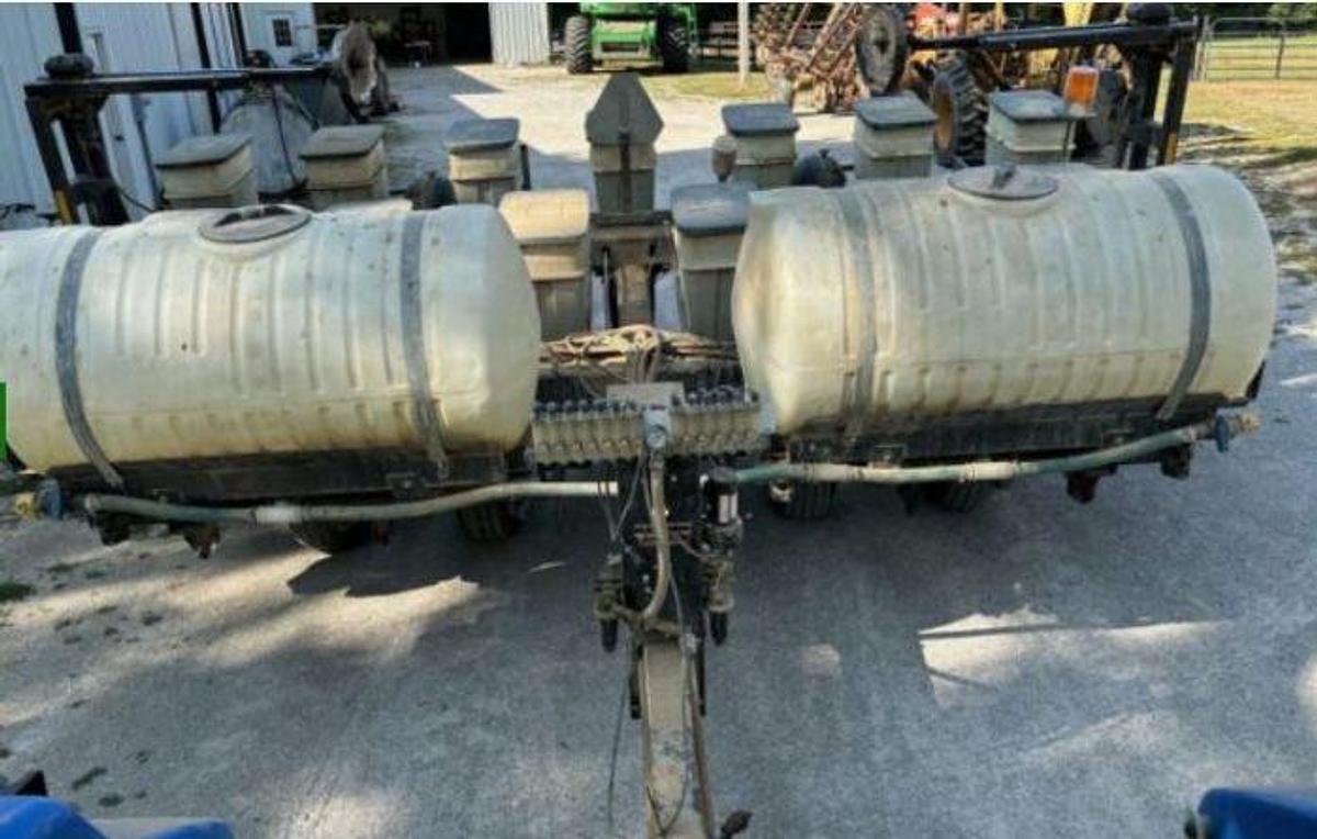 Used 2000 Black Machine 12 Row Planter