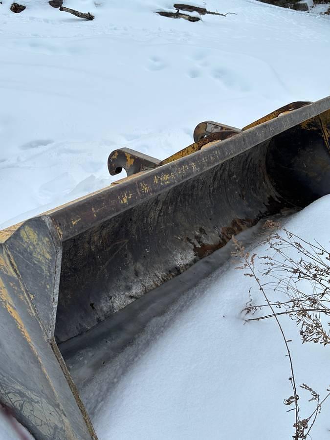 Used 1988 John Deere Loader