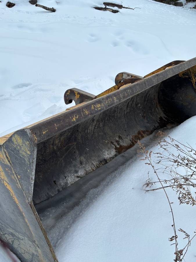 Used 1988 John Deere Loader