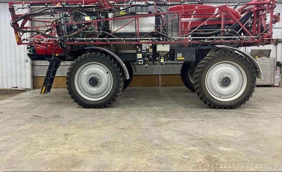 Used 2022 Case IH Patriot 4440 Self Propelled Sprayer