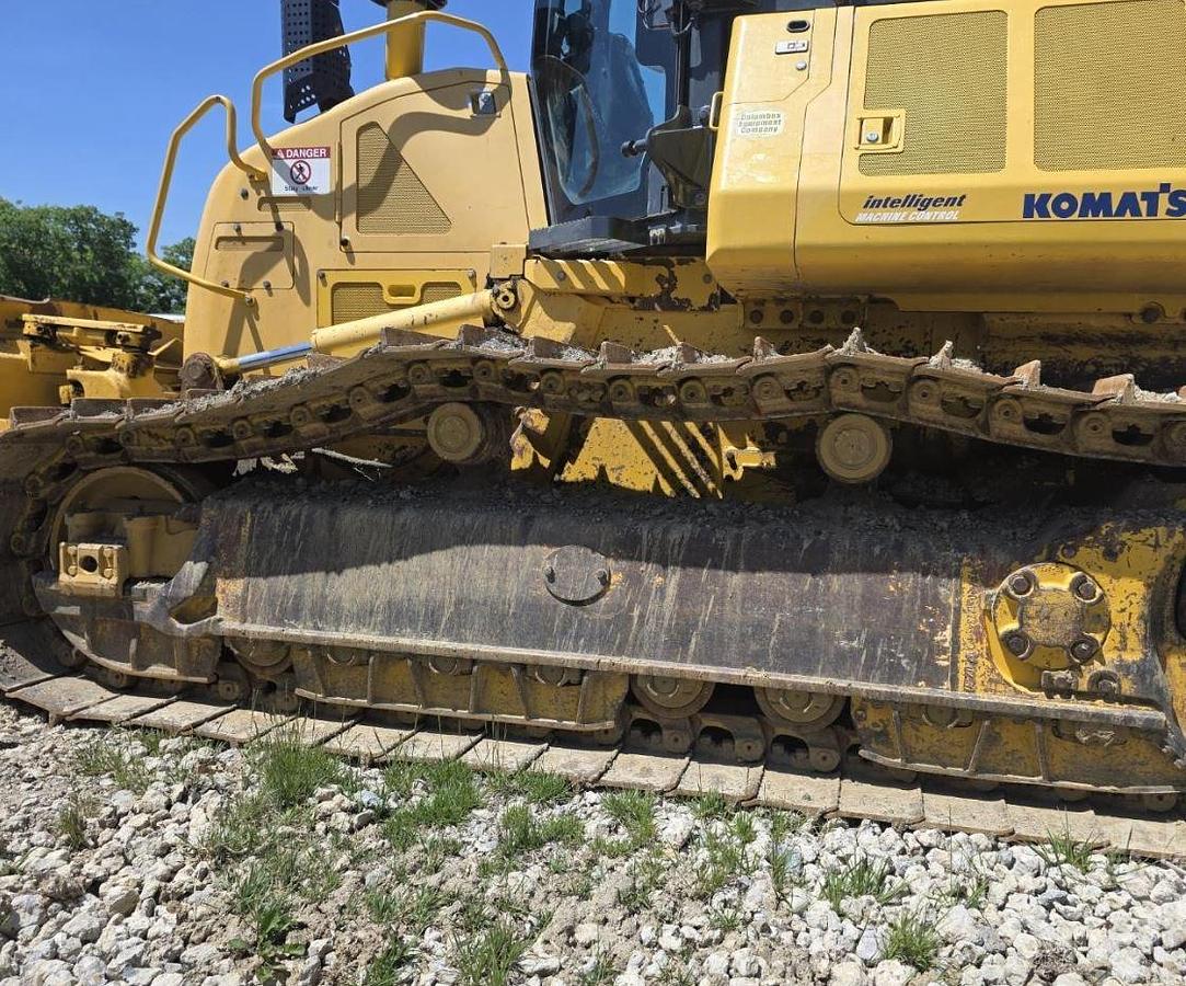 Used 2017 Komatsu D61EXi-24 Intelligent Machine Control Dozer