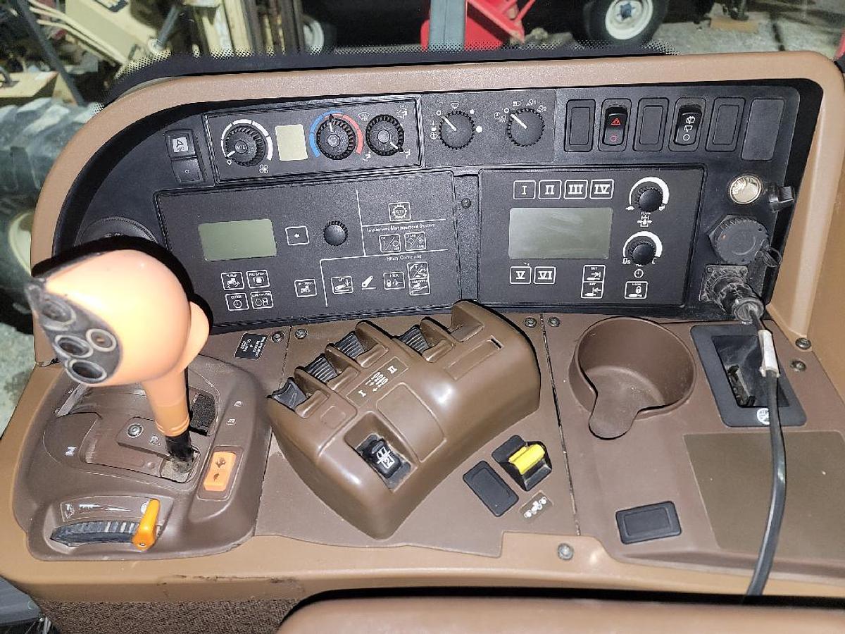 Used 2011 JOHN DEERE 7830 Tractor