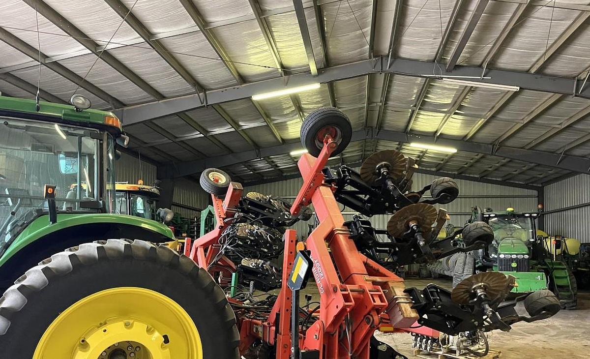 Used 2012 CUSTOM MADE 30 Anhydrous Fertilizer Applicator