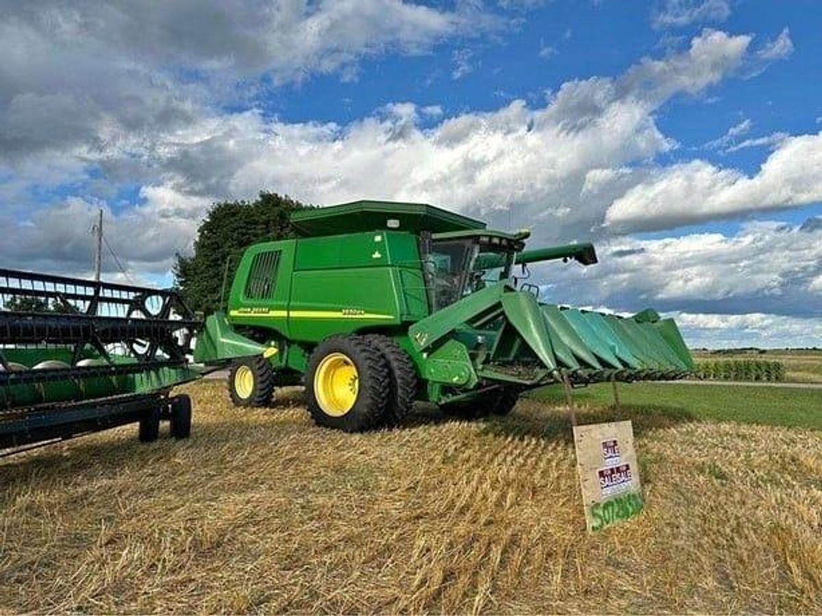 Used 2000 JOHN DEERE 9650 STS Combine