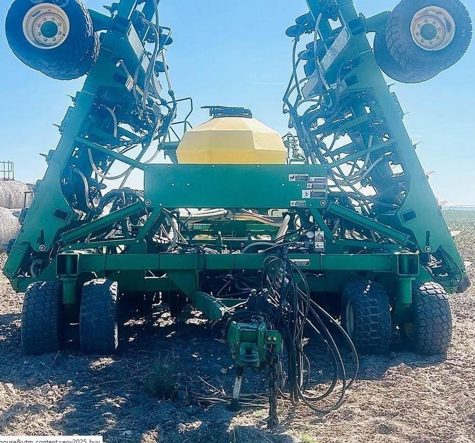 Used 2007 John Deere 1890 Air Seeder