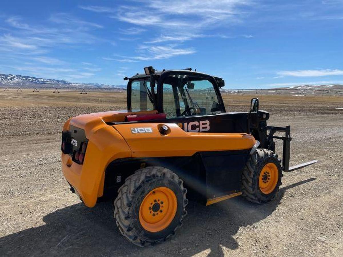 Used 2010 JCB 515-40
