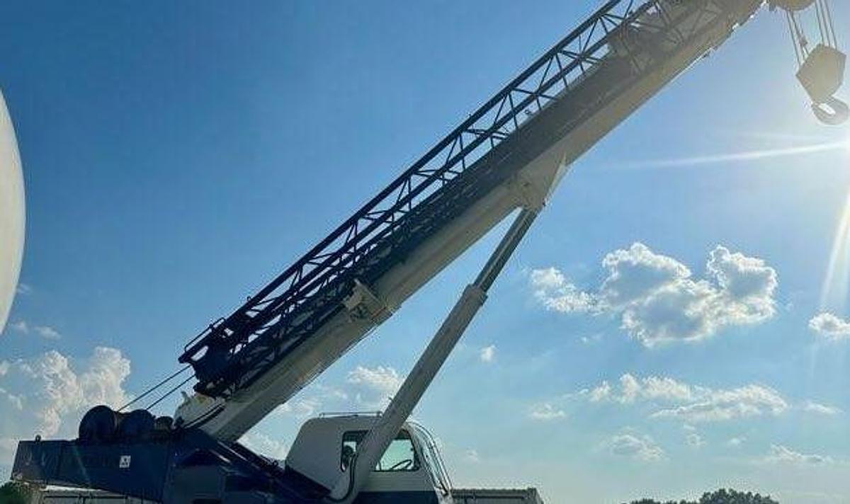 Used 2005 Tadano GR 600N-1 Rough Terrain Crane
