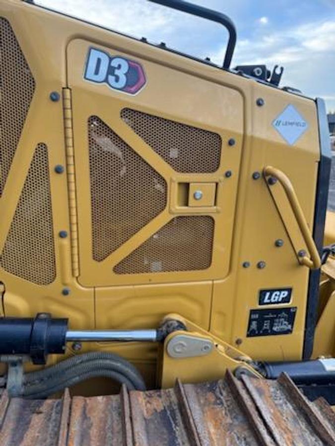 Used 2021 CATERPILLAR D3 LGP Dozer