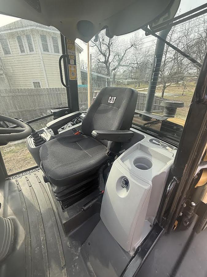 Used 2019 Caterpillar 906m