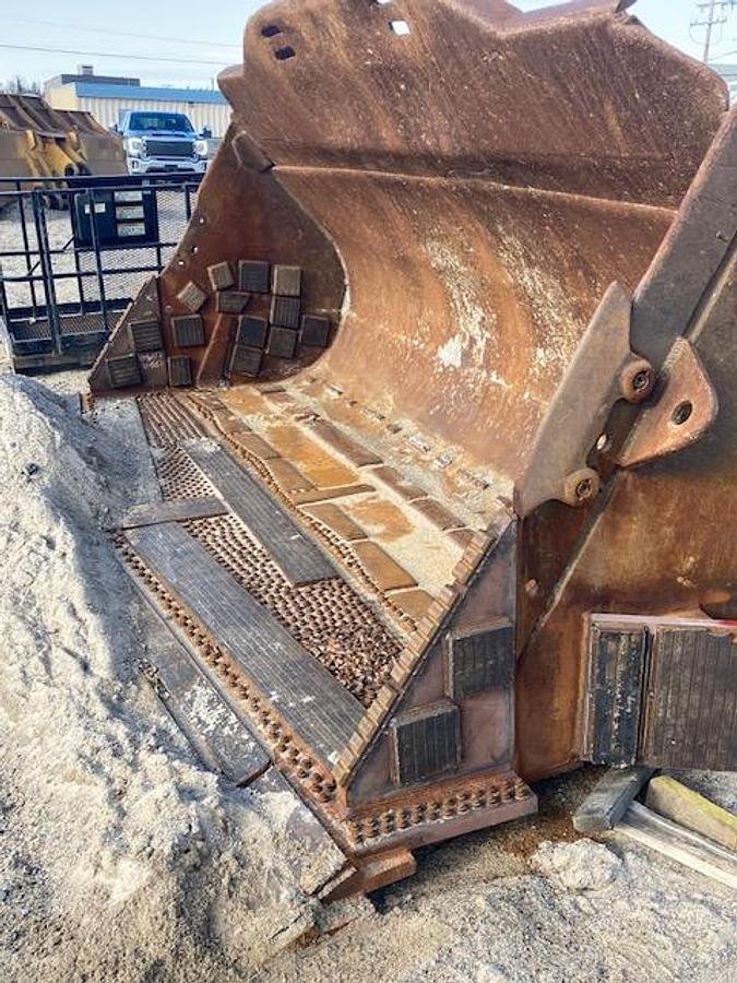 Used 2016 CATERPILLAR 988K