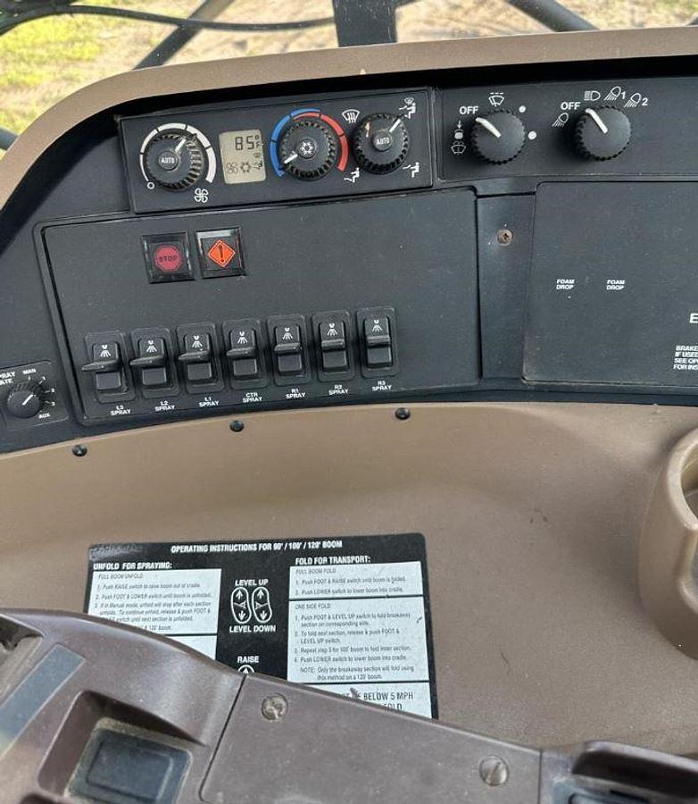 Used 2011 John Deere 4930 Sprayer