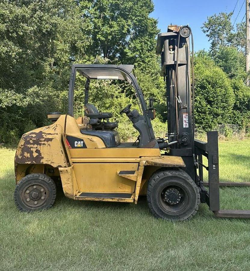 Used 2016 CATERPILLAR DP70N Forklift