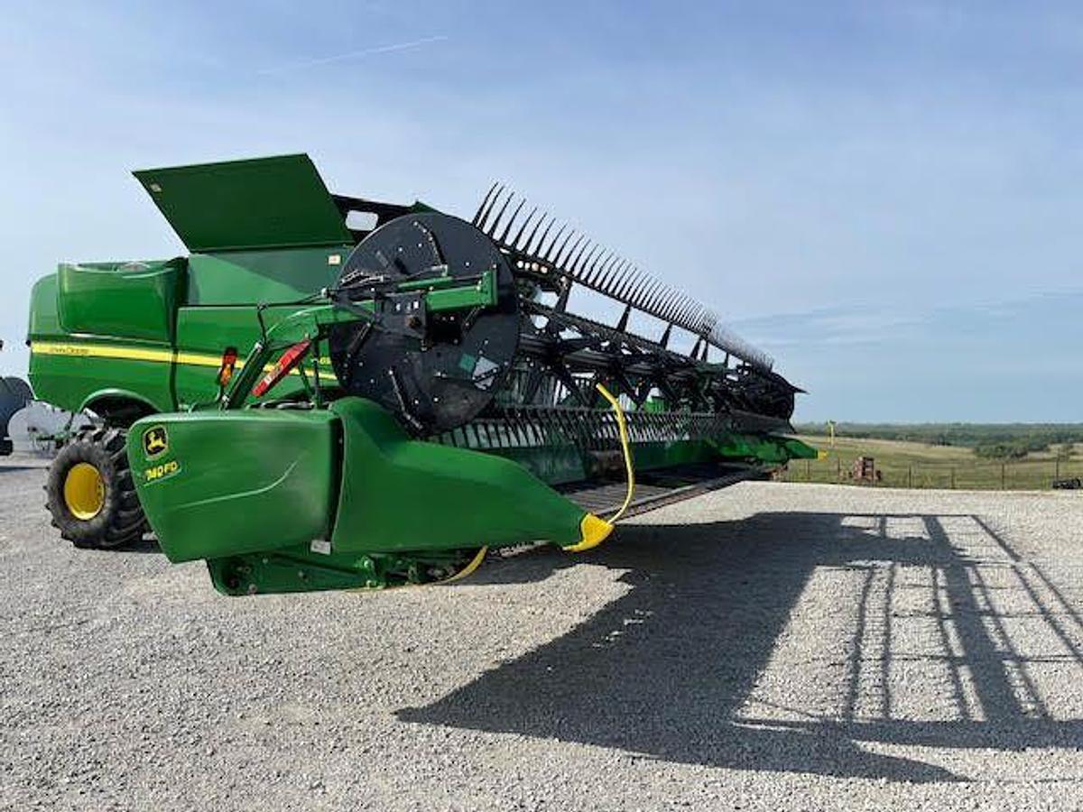 Used 2019 JOHN DEERE 740FD