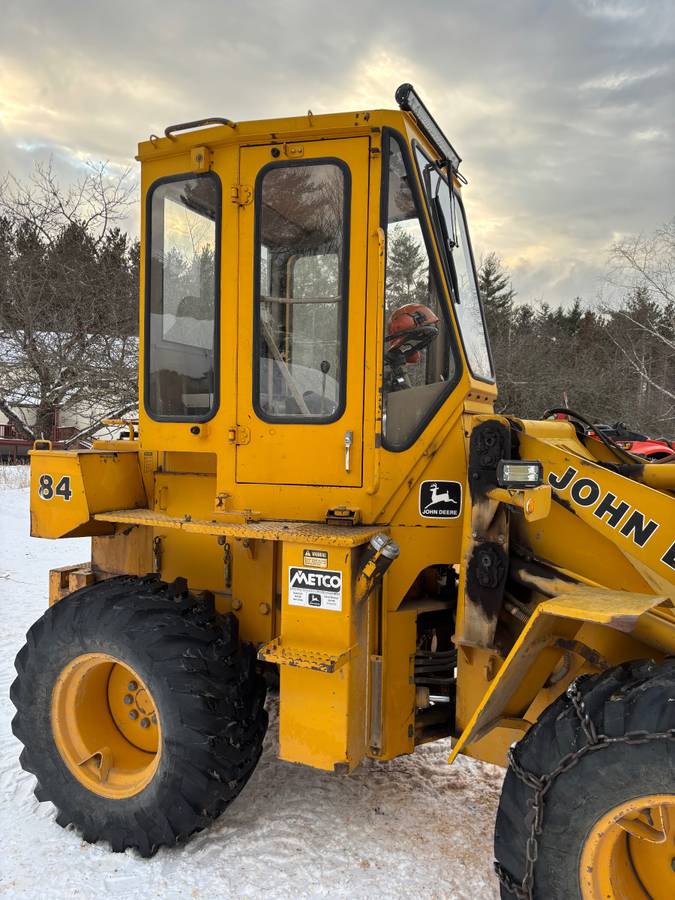Used 1988 John Deere Loader